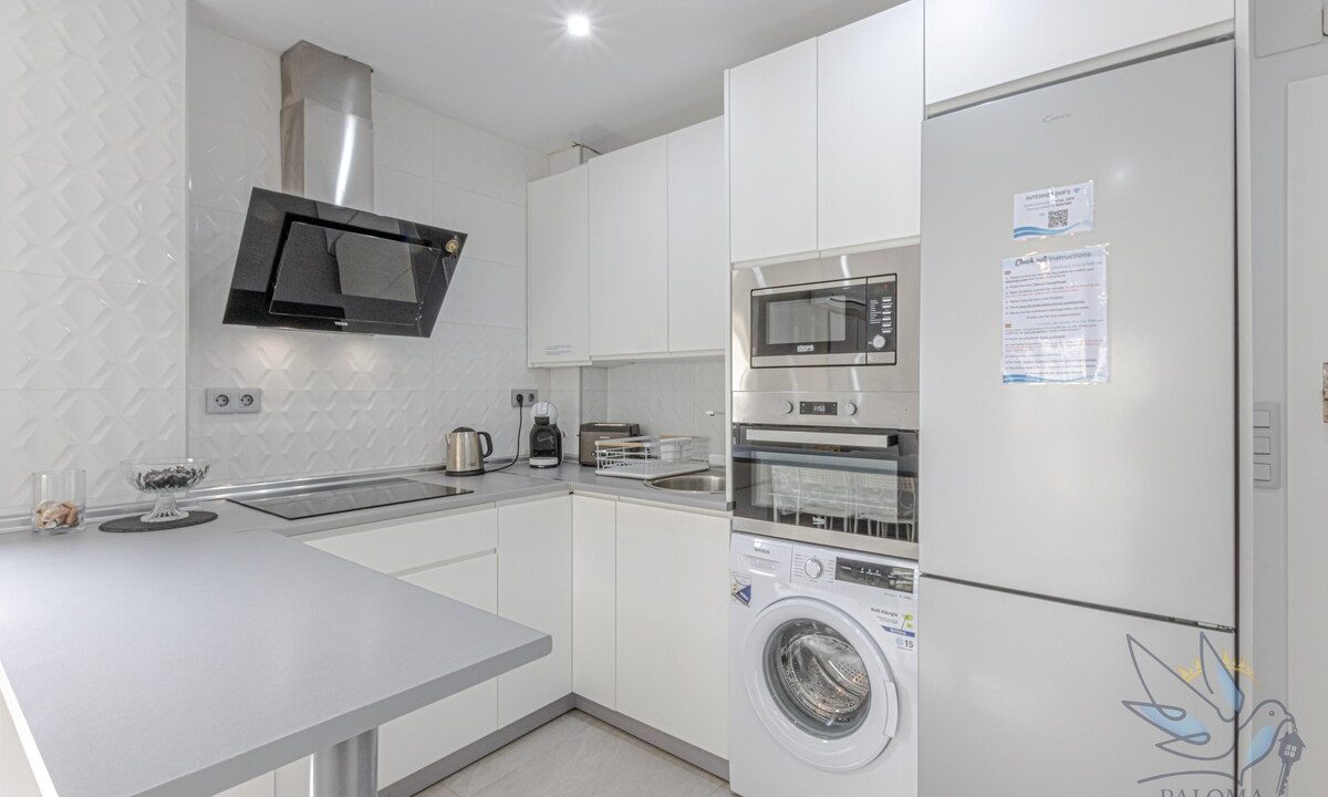 a005cfa9-7f37-48d9-b388-46263a8491cf3